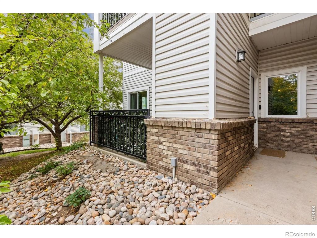 950 52nd Ave Ct 2, Greeley