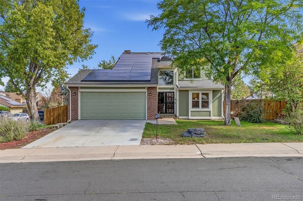 838 S Rifle Court, Aurora
