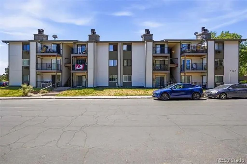 2280 S Oswego Way 201, Aurora