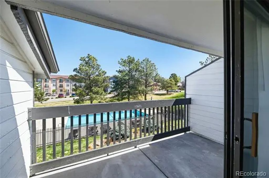 532 Oakwood Drive B207, Castle Rock