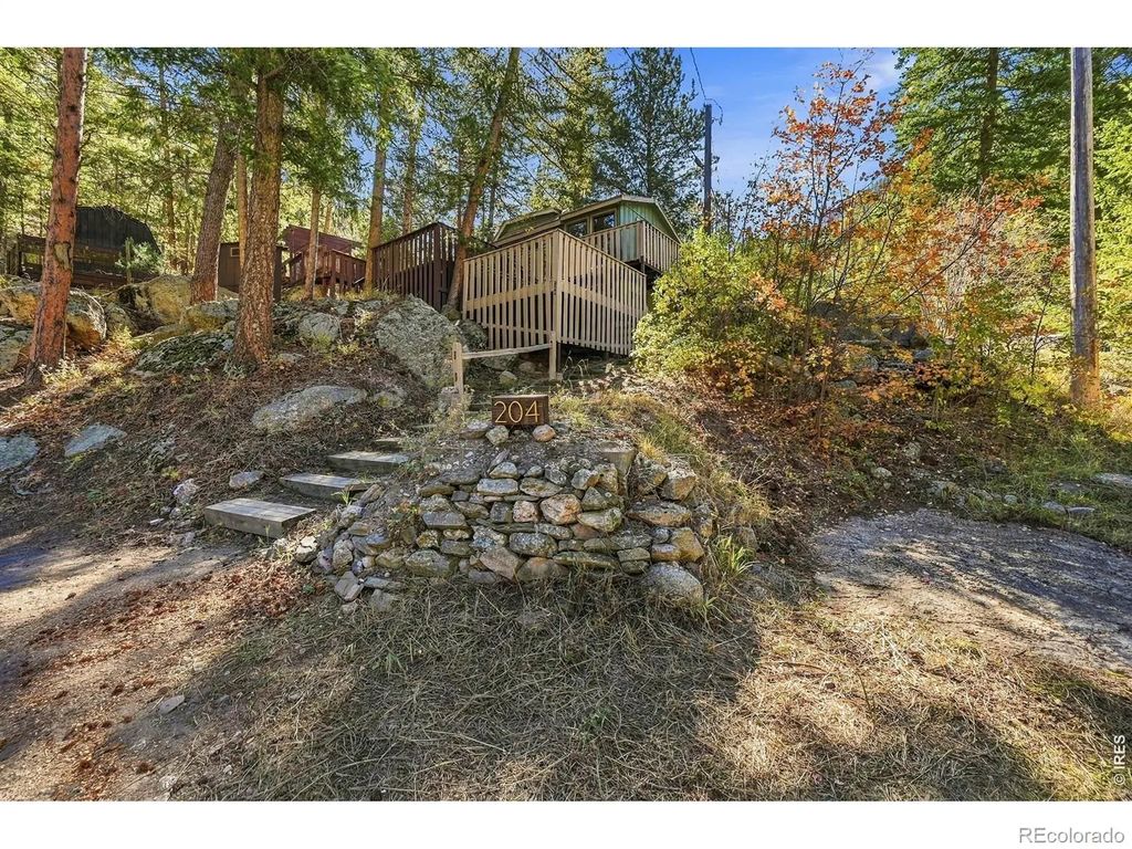 204 Waltonia Road, Drake