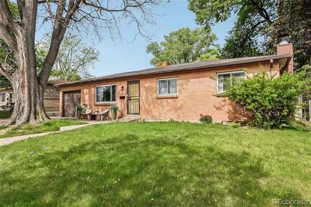2121 S Lowell Boulevard, Denver