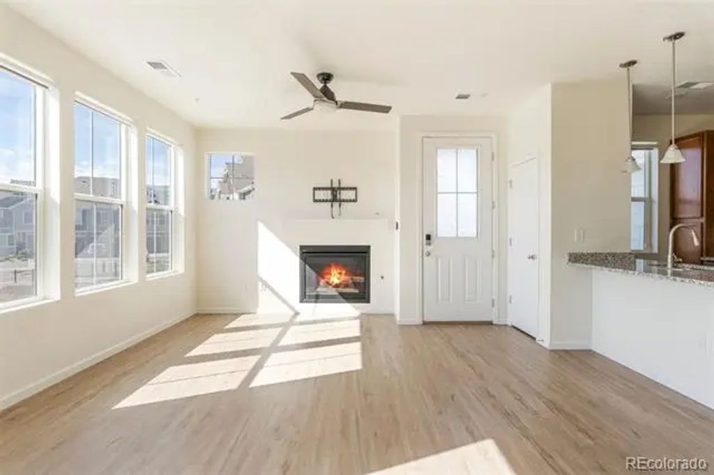 5755 S Buchanan Court E, Aurora