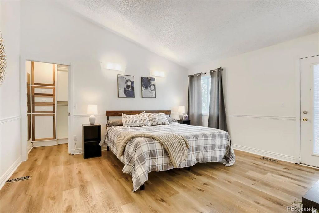 1107 Sable Boulevard, Aurora