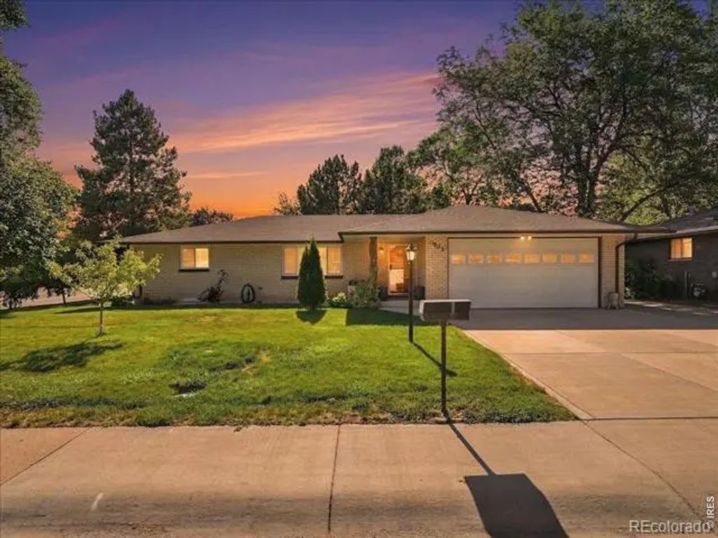 1805 Empire Avenue, Loveland