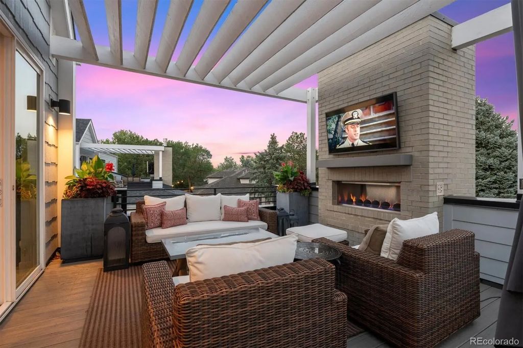 888 S Valentia Street 104, Denver