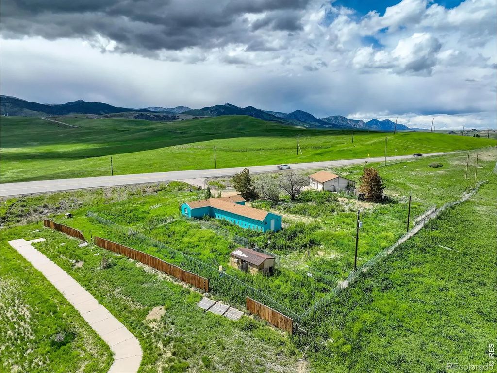 6088 Highway 93, Golden