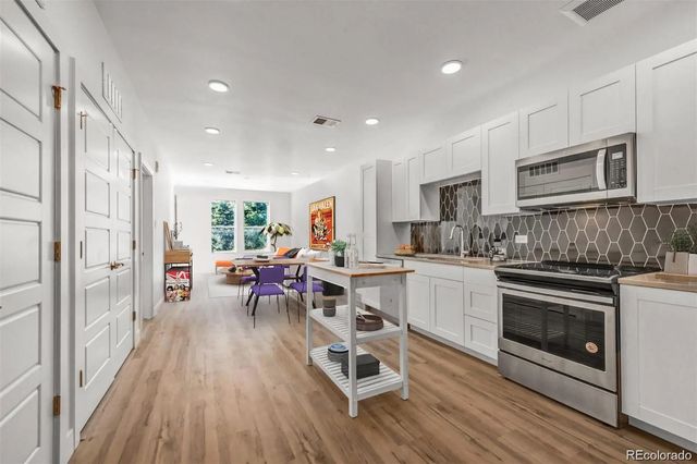 2899 W 52nd Avenue 306, Denver