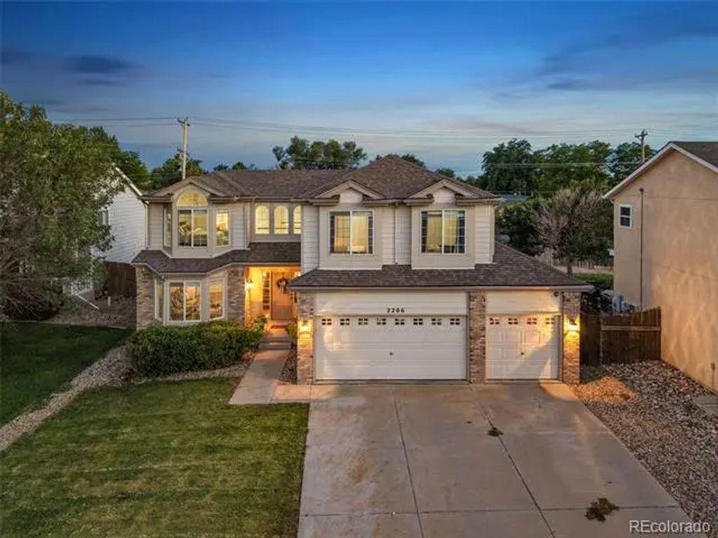 2206 Settlers Drive, Pueblo