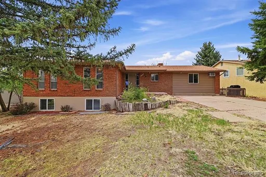 1550 Hiawatha Drive, Colorado Springs