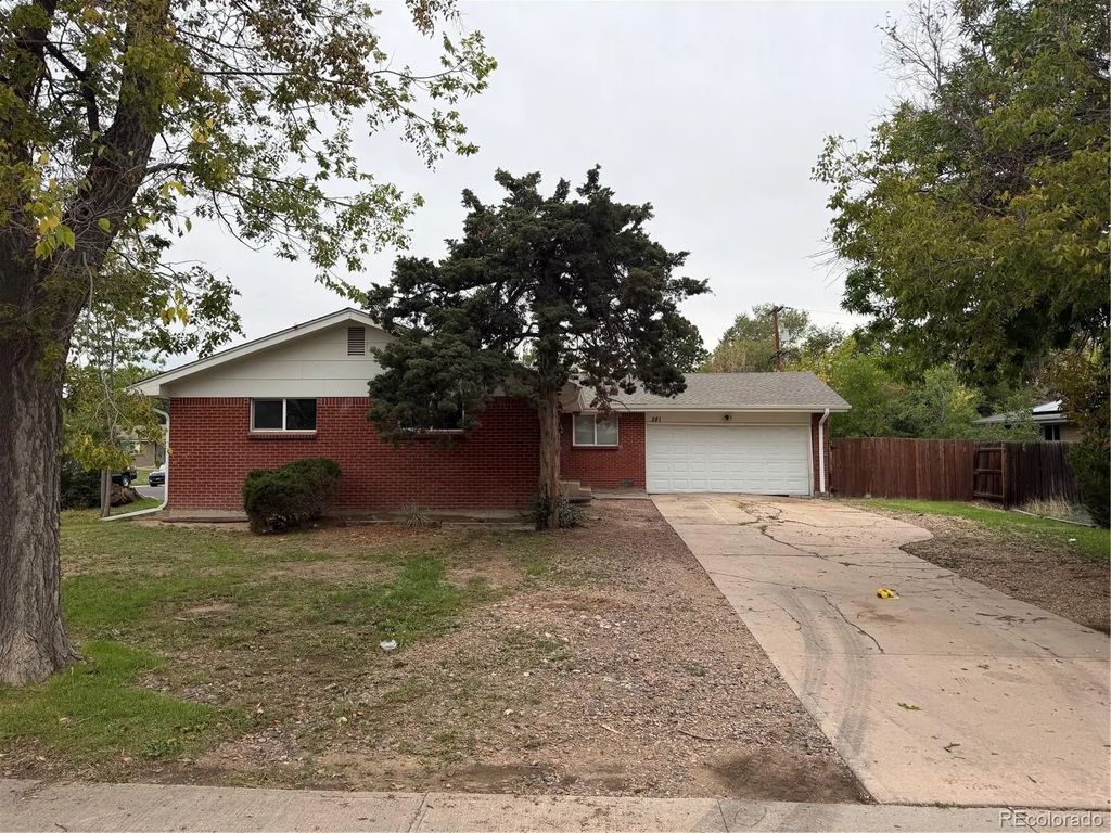 281 Lansing Street, Aurora