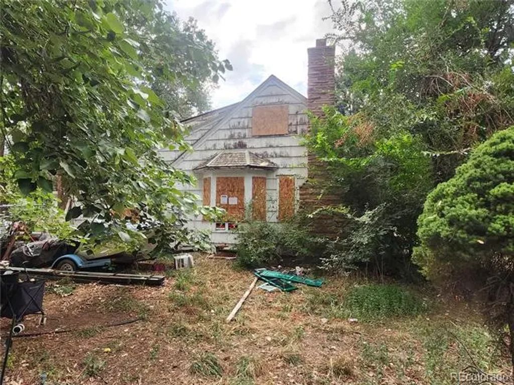 1051 Hover Street, Longmont