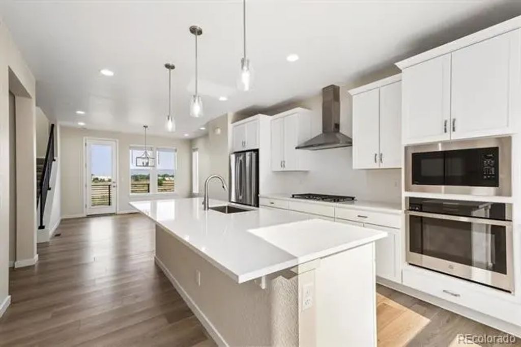 12331 Farmview Lane, Thornton