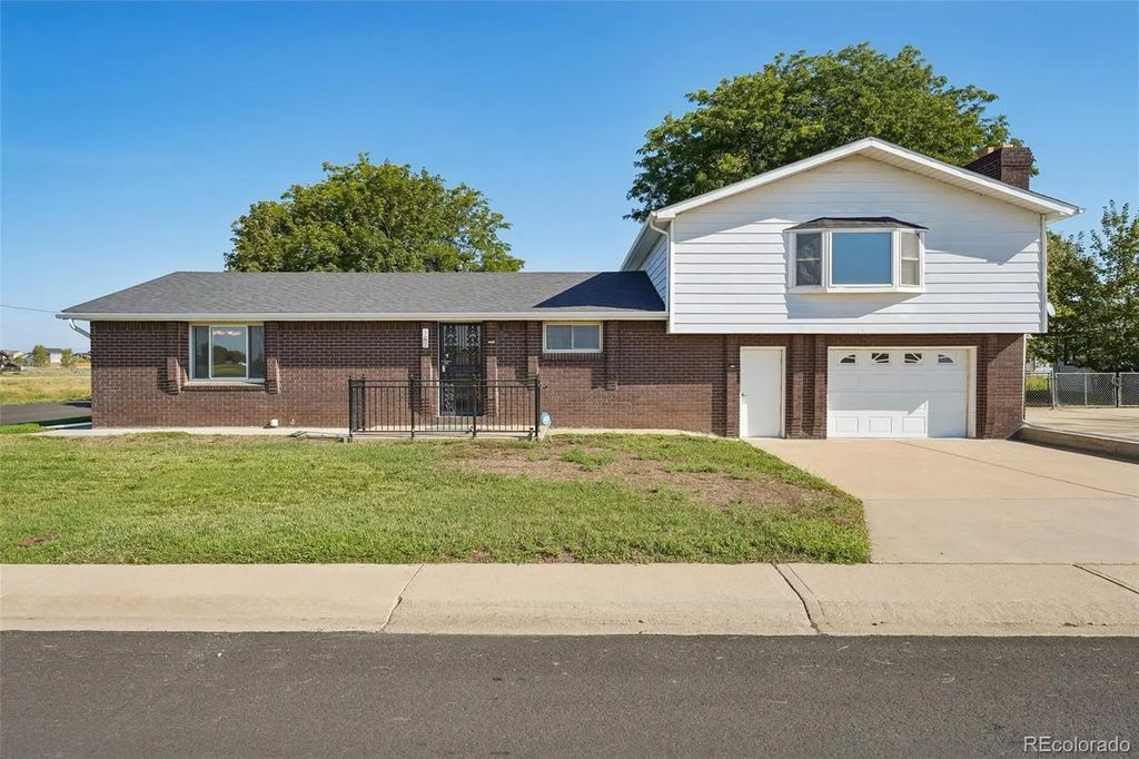 101 2nd Street, Dacono