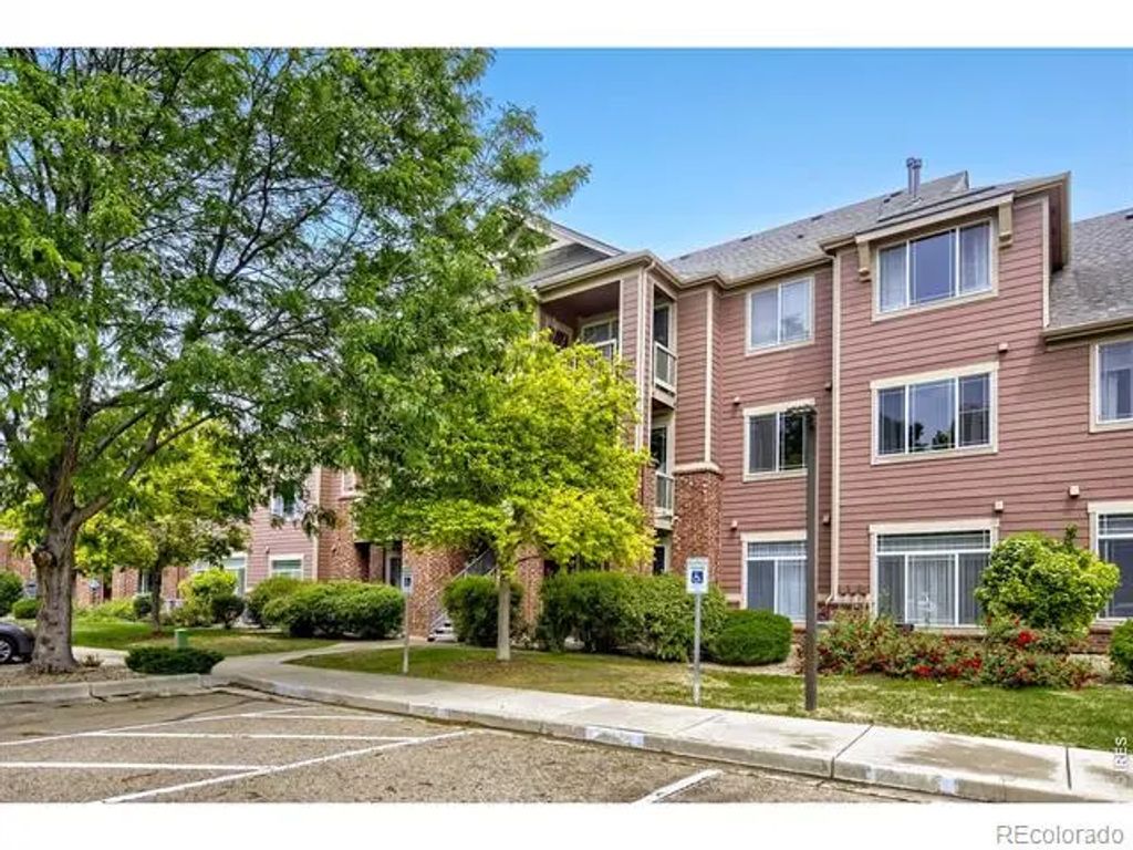 804 Summer Hawk Drive 5207, Longmont
