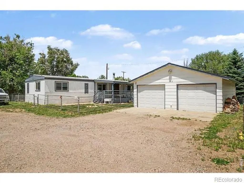 3712 Cedar, Laporte