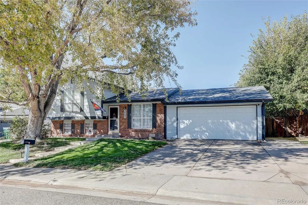 2405 Skeel Street, Brighton