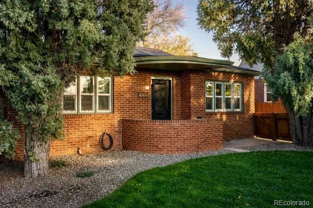 2678 Colorado Boulevard, Denver
