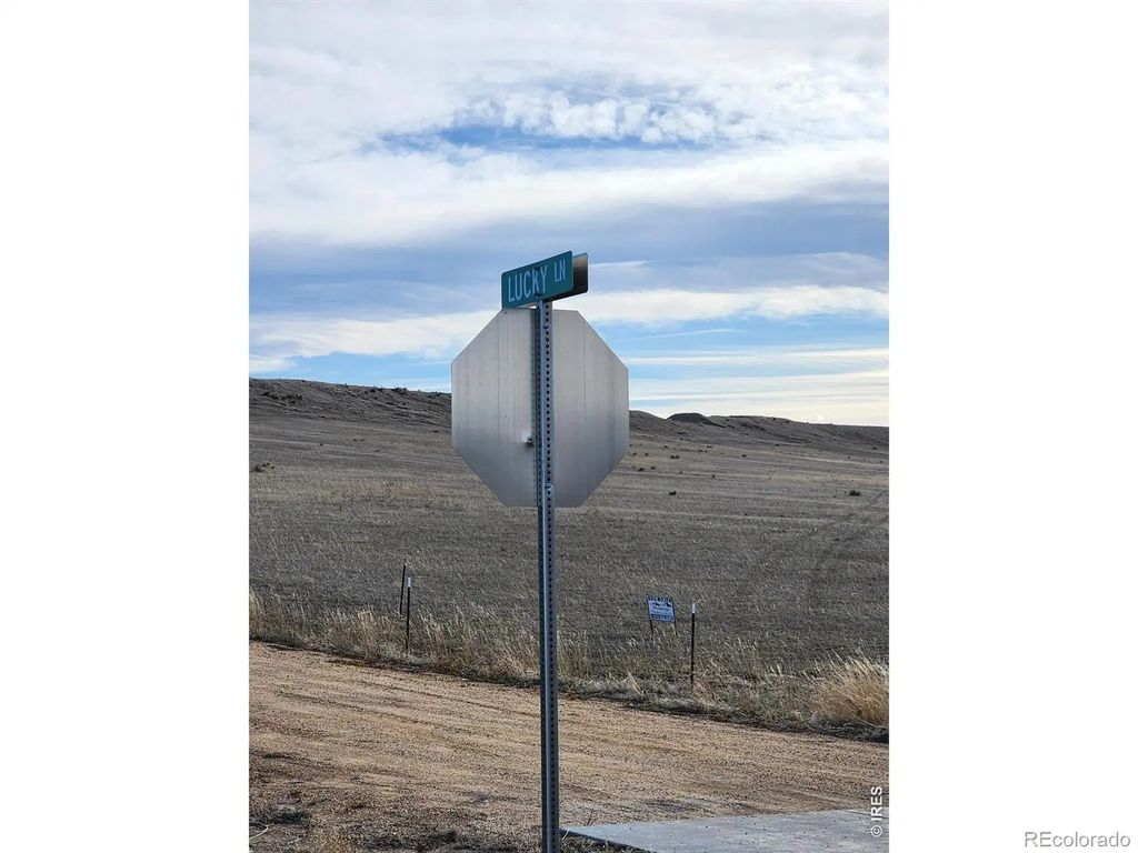 Lucky Lane, Berthoud
