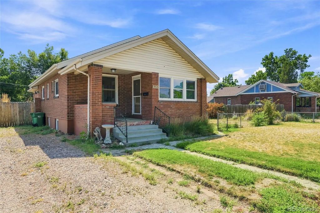 2824 S Logan Street, Englewood