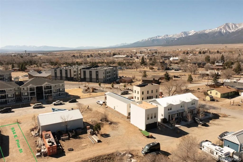 654 E Pine Street, Buena Vista