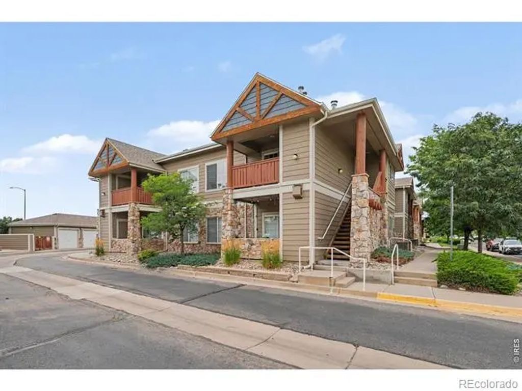126 Beacon Way H, Windsor