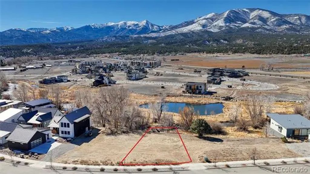 313 Two Rivers Road, Salida