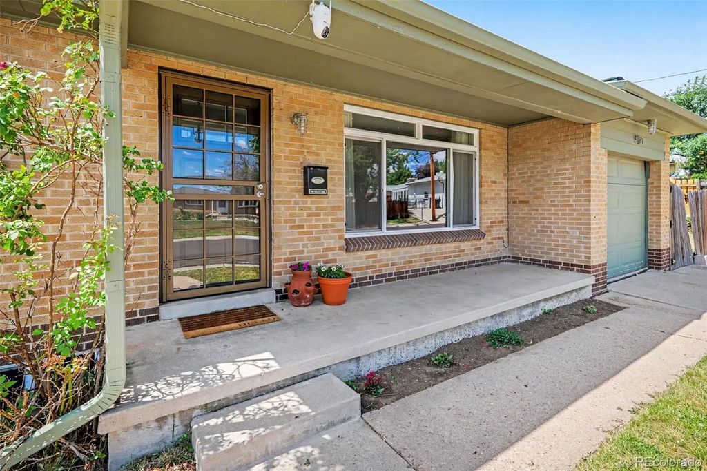 6120 W Arkansas Avenue, Lakewood