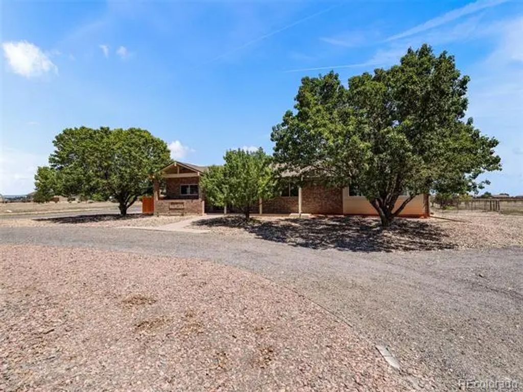 1151 W Buena Ventura Court, Pueblo
