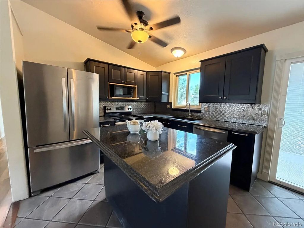 3815 S Pitkin Circle, Aurora