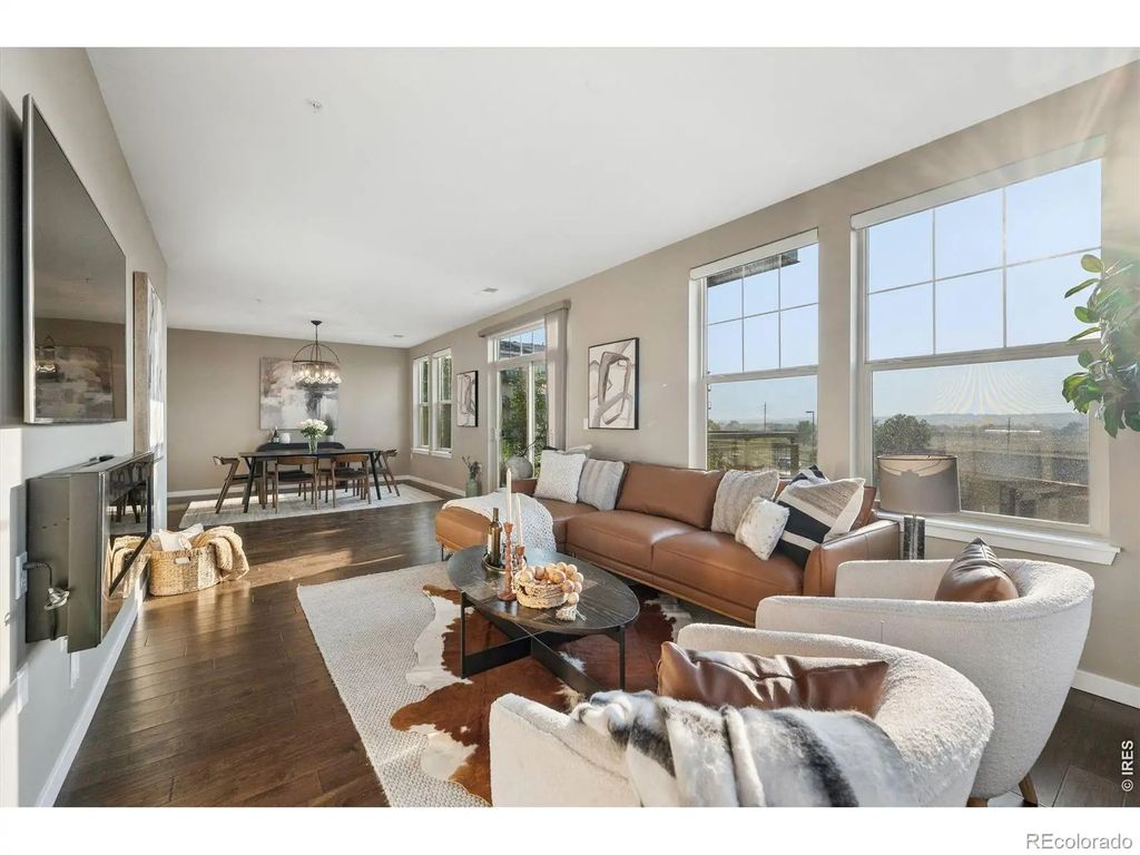 13598 Via Varra 201, Broomfield
