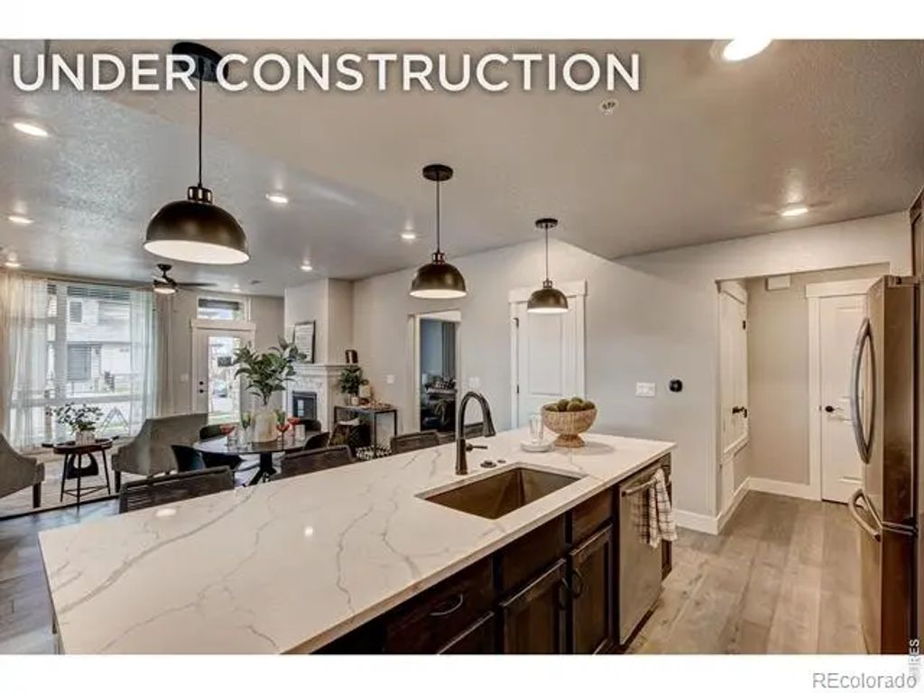 245 High Point Drive 208, Longmont
