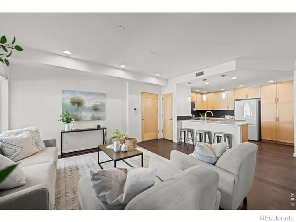 1545 Hecla Way 102, Louisville