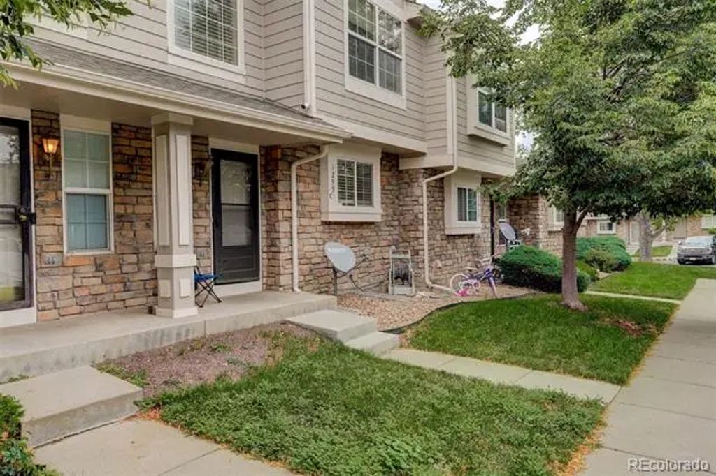 1295 S Zeno Circle C, Aurora