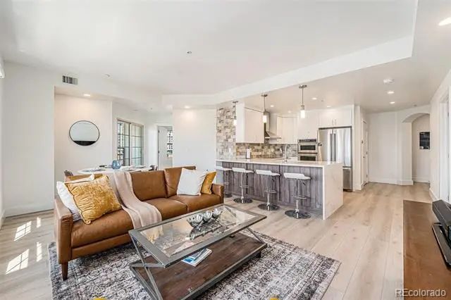 925 N Lincoln Street 6f, Denver