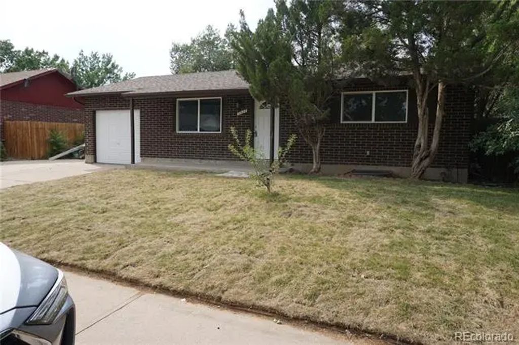 5527 Chandler Court, Denver