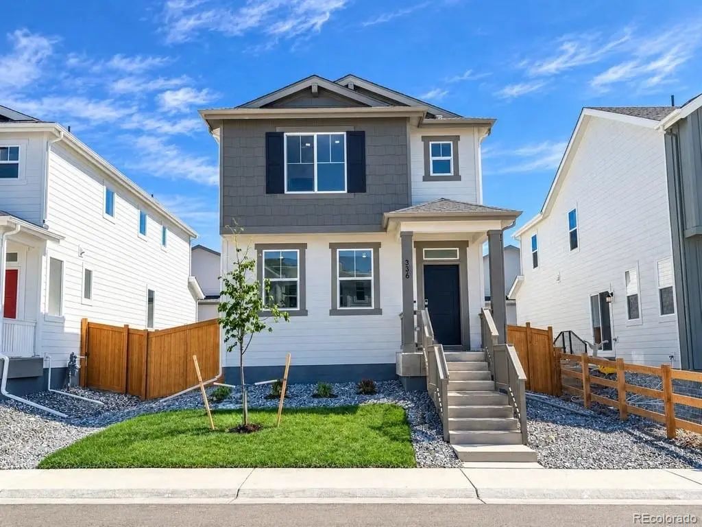 336 N Bersshine Court, Watkins