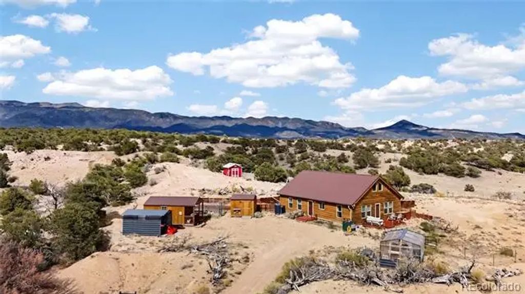22690 Highway 69, Gardner