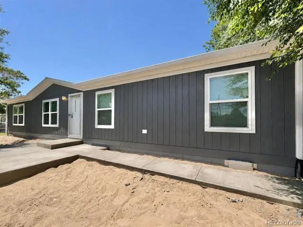 110 W Grant Avenue, Firestone