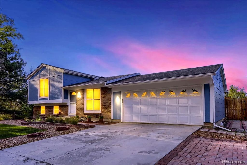 1850 S Truckee Way, Aurora
