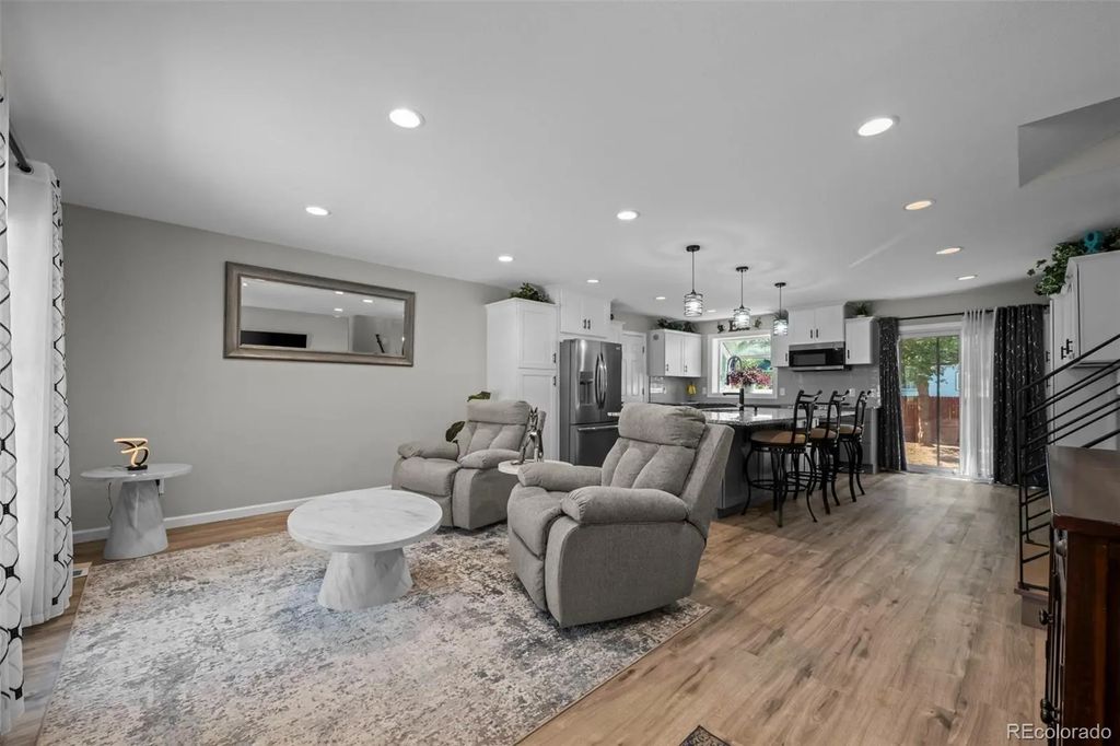 1131 S Lewiston Street, Aurora