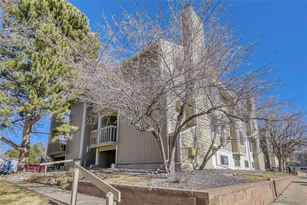 4074 S Atchison Way 104, Aurora