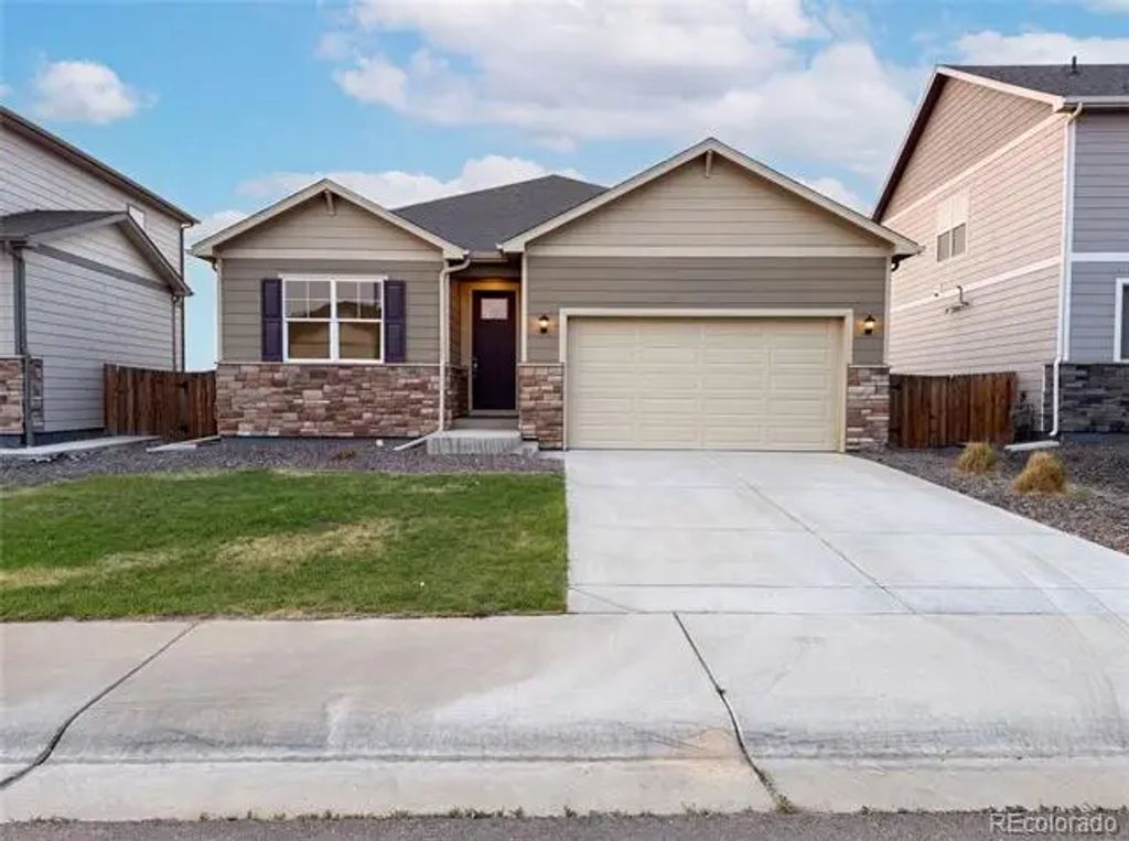 2341 Mountain Sky Drive, Fort Lupton