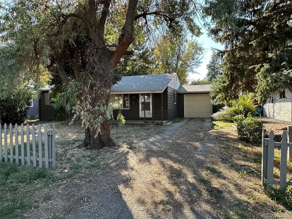 1685 Quay Street, Lakewood