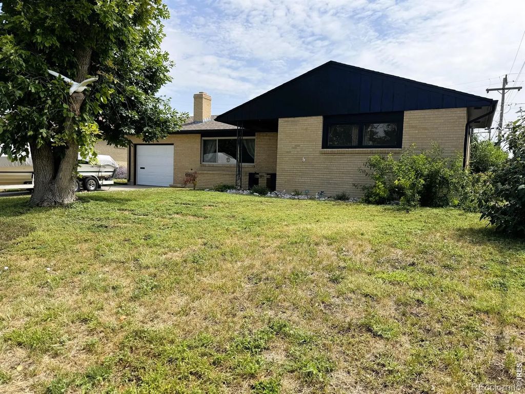 1324 Buchanan Street, Sterling