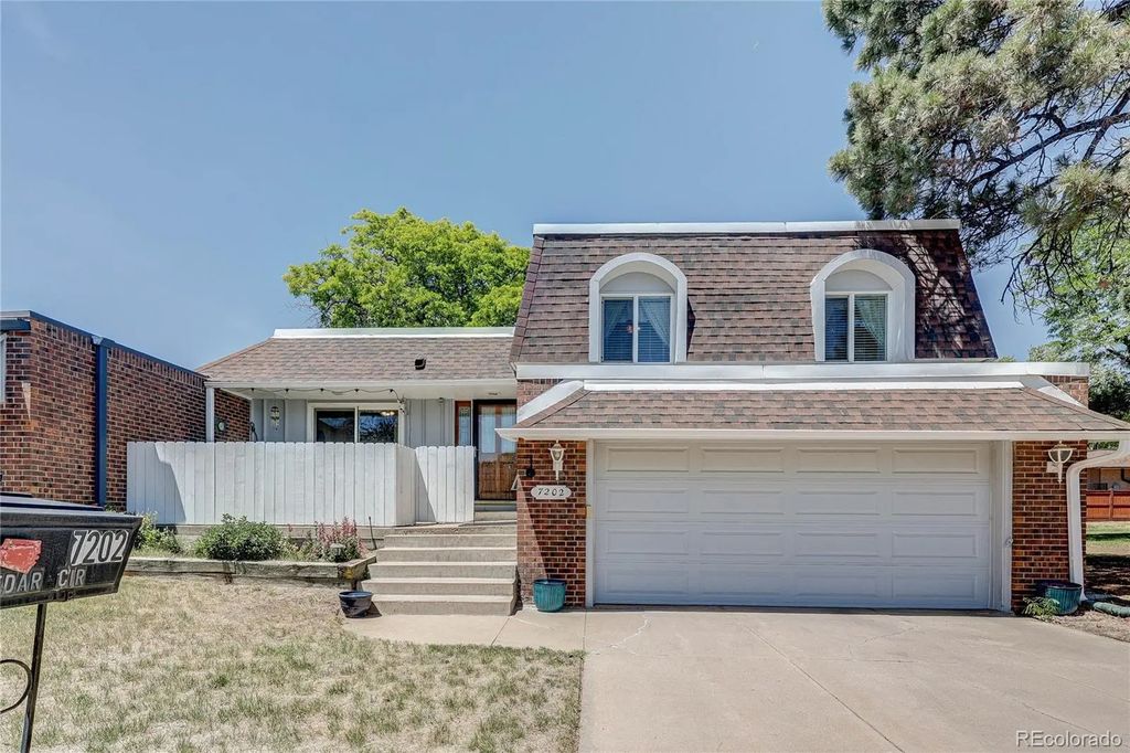 7202 W Cedar Circle, Lakewood