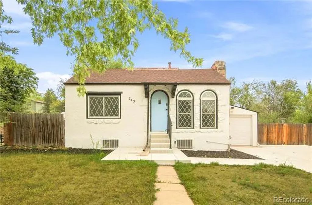 545 Ingalls Street, Lakewood