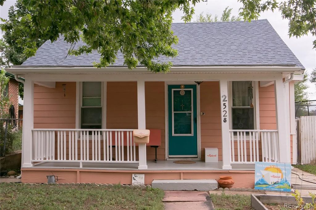 2528 Eaton Street, Edgewater