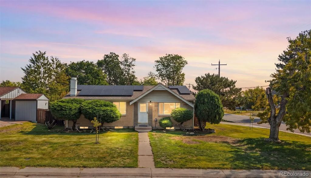 194 S Reed Street, Lakewood