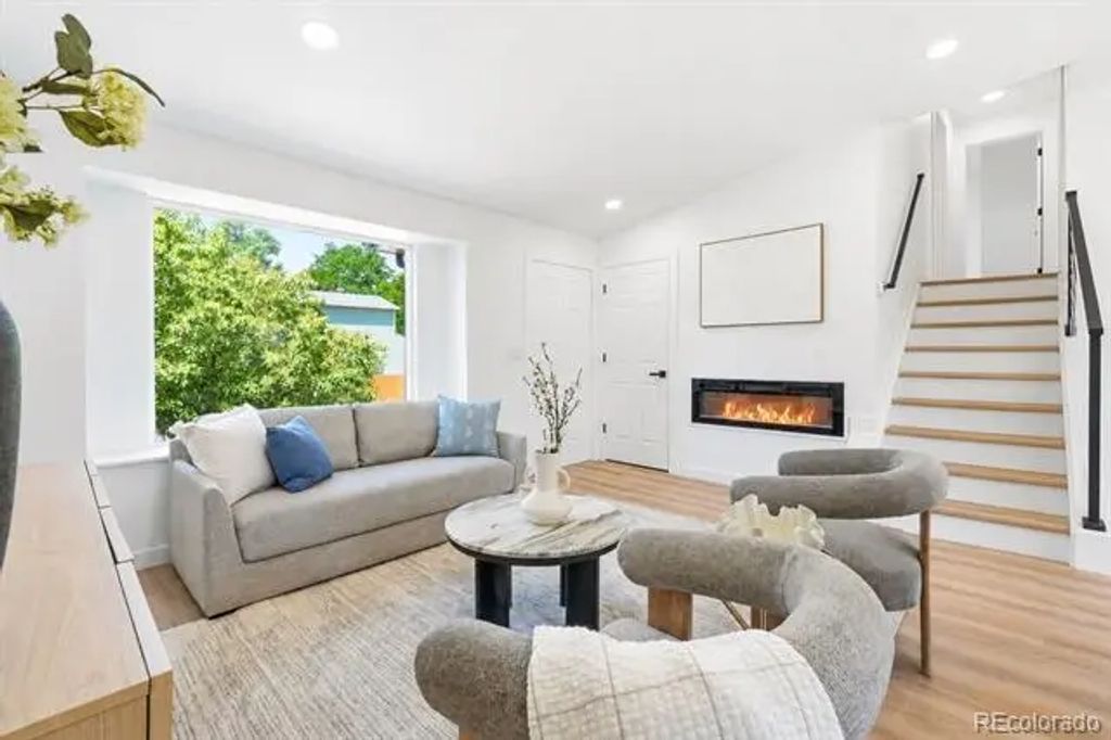 8438 Wild Alfalfa Place, Parker